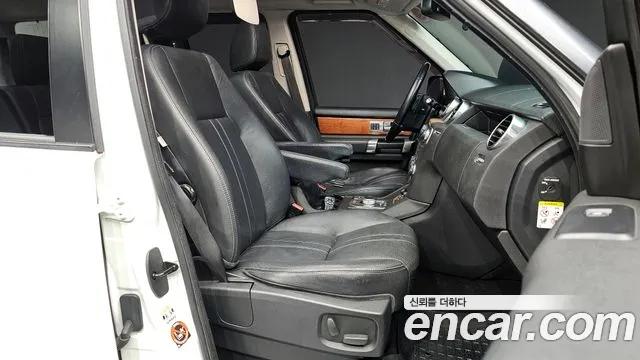 Land Rover Discovery 2013 — фото 11