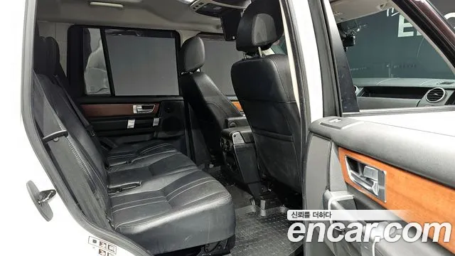 Land Rover Discovery 2013 — фото 12
