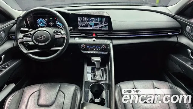 Hyundai AVANTE 2023 — фото 10