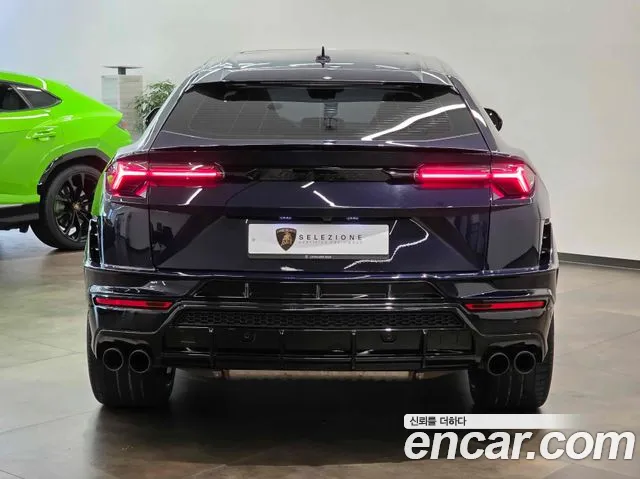 Lamborghini Urus 2023 — фото 3