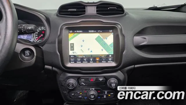 Jeep Renegade 2021 — фото 18