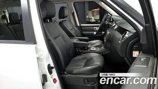 Land Rover Discovery 2014 — фото 11