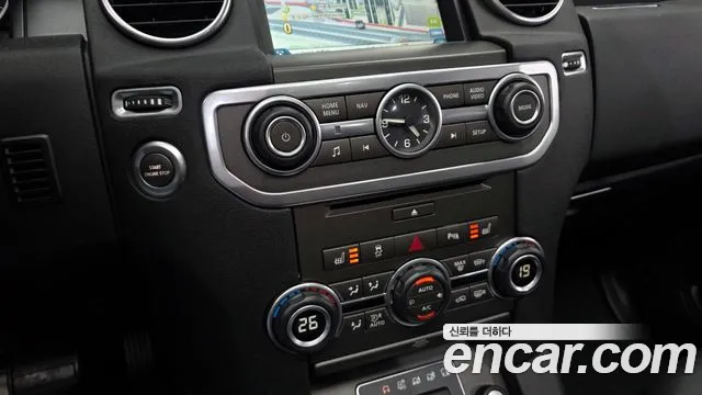 Land Rover Discovery 2014 — фото 16