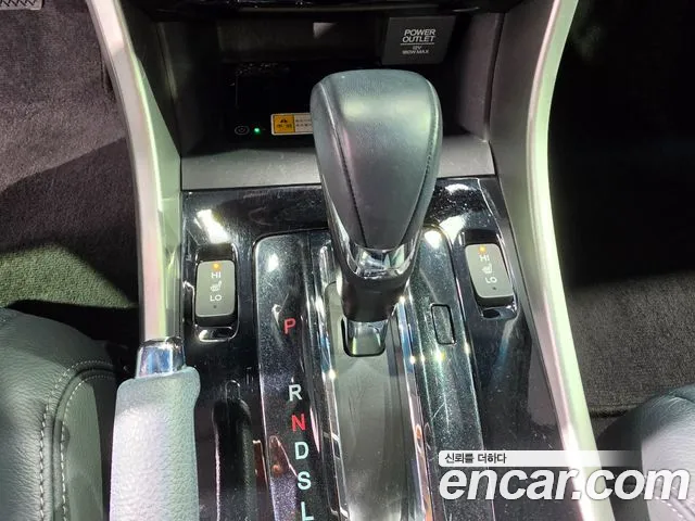 Honda Accord 2017 — фото 16