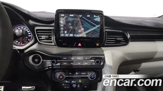 Hyundai Veloster 2018 — фото 18