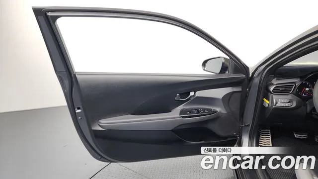 Hyundai Veloster 2018 — фото 13