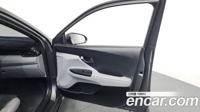 Hyundai Veloster 2018 — фото 14