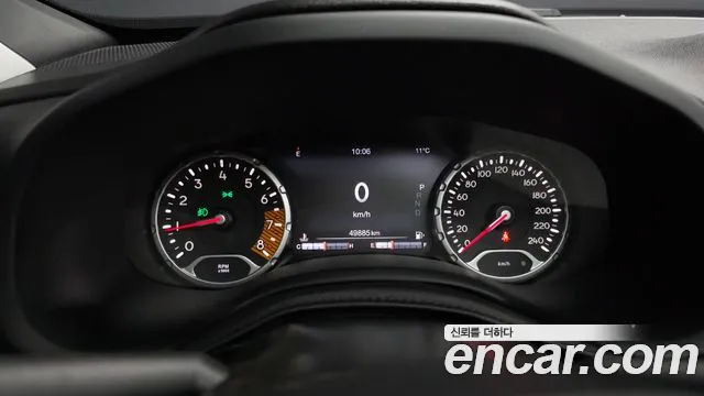 Jeep Renegade 2019 — фото 11