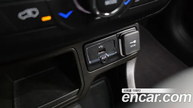 Jeep Renegade 2019 — фото 16