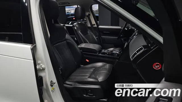 Land Rover Discovery 2019 — фото 17