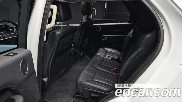 Land Rover Discovery 2019 — фото 16