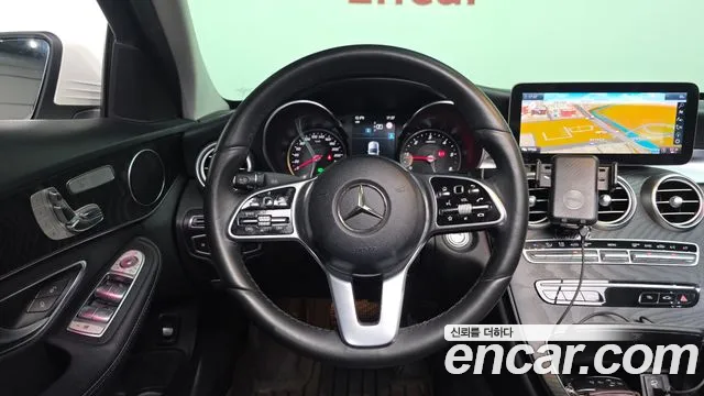 Mercedes-Benz C-Class 2019 — фото 12