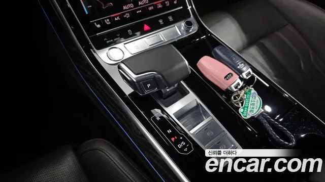 Audi A8 2020 — фото 12