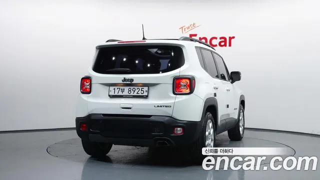 Jeep Renegade 2019 — фото 4