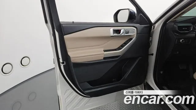Ford Explorer 2021 — фото 14
