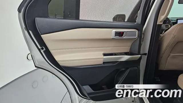 Ford Explorer 2021 — фото 15
