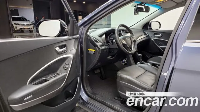 Hyundai Santafe 2016 — фото 10