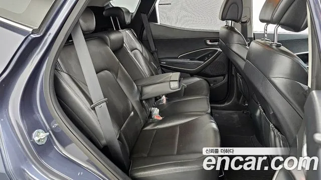 Hyundai Santafe 2016 — фото 11
