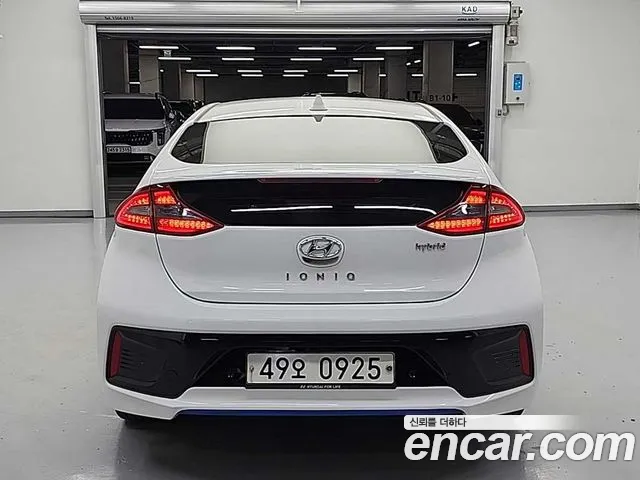 Hyundai Ioniq 2016 — фото 3