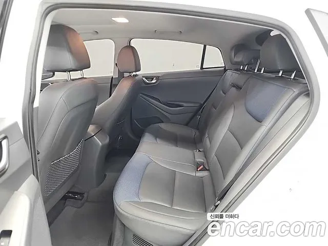 Hyundai Ioniq 2016 — фото 12
