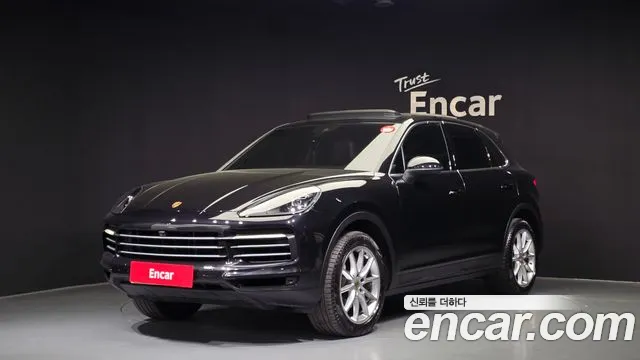 Porsche Cayenne 2021 — фото 1