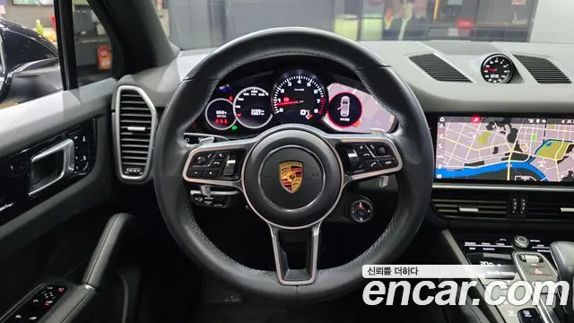 Porsche Cayenne 2021 — фото 19