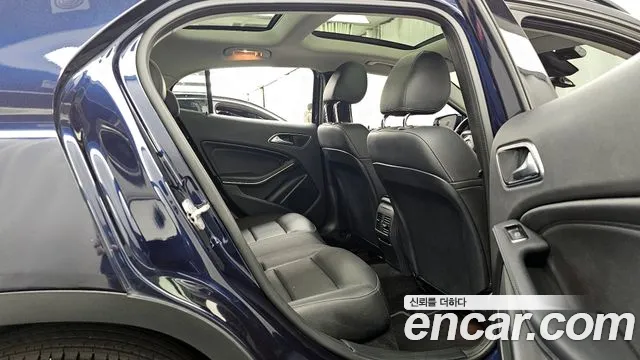 Mercedes-Benz GLA-Class 2018 — фото 18