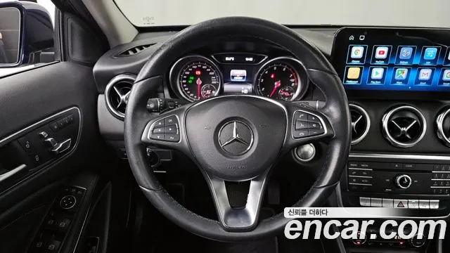 Mercedes-Benz GLA-Class 2018 — фото 19