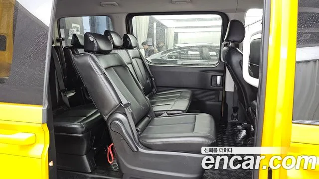 Hyundai Staria 2022 — фото 18