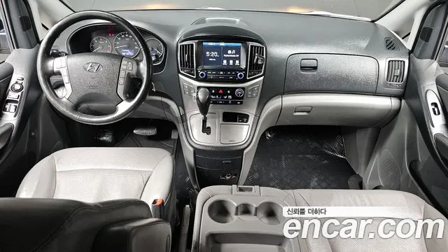 Hyundai Starex 2018 — фото 7