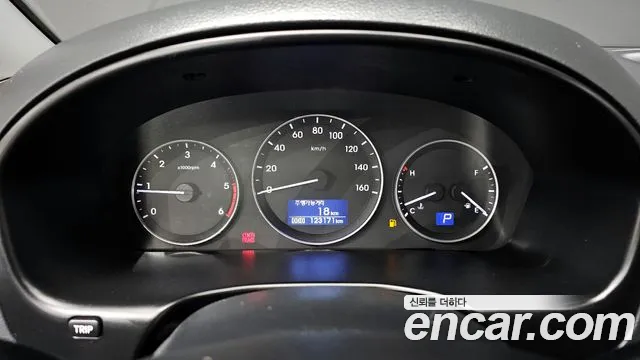 Hyundai Starex 2018 — фото 8