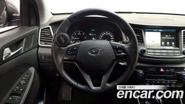 Hyundai Tucson 2016 — фото 12