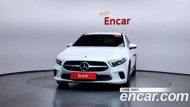 Mercedes-Benz A-Class 2022 — фото 3