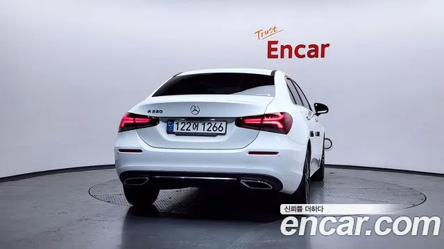 Mercedes-Benz A-Class 2022 — фото 4