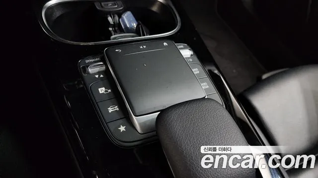 Mercedes-Benz A-Class 2022 — фото 12