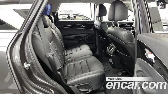 Kia Sorento 2020 — фото 12