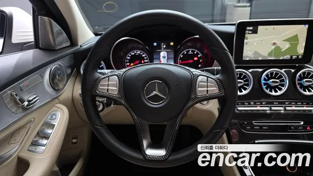 Mercedes-Benz C-Class 2018 — фото 19