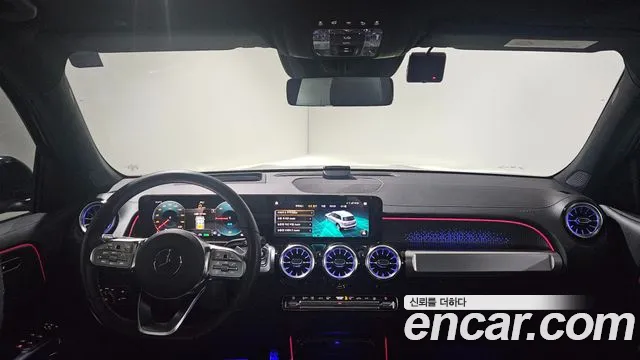 Mercedes-Benz EQB 2023 — фото 17