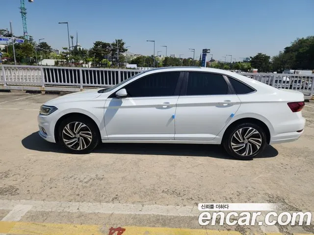 Volkswagen Jetta 2020 — фото 17