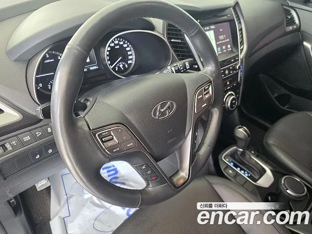 Hyundai Santafe 2016 — фото 17