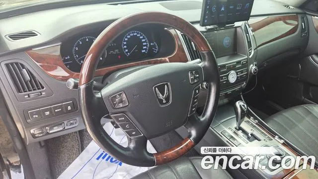 Hyundai Equus 2012 — фото 13