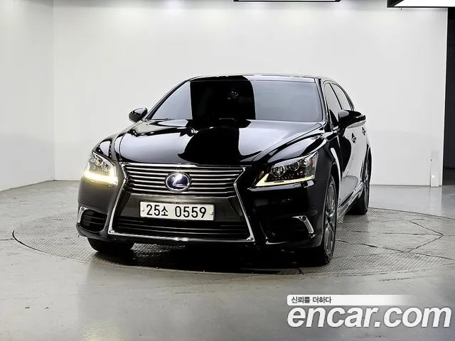 Lexus LS 2016 — фото 2