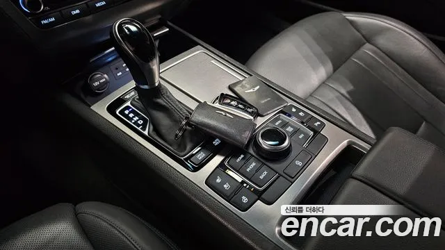 Hyundai Genesis 2016 — фото 9