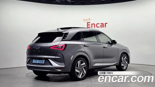 Hyundai Nexo 2022 — фото 2