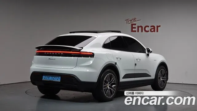 Porsche Macan 2025 — фото 2