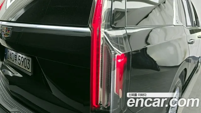 Cadillac Escalade 2022 — фото 9