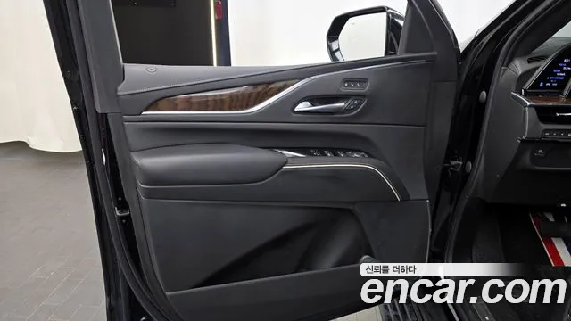 Cadillac Escalade 2022 — фото 14
