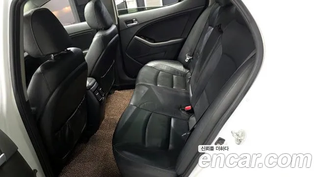 Kia K5 2015 — фото 12