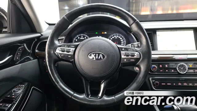 Kia K7 2018 — фото 13