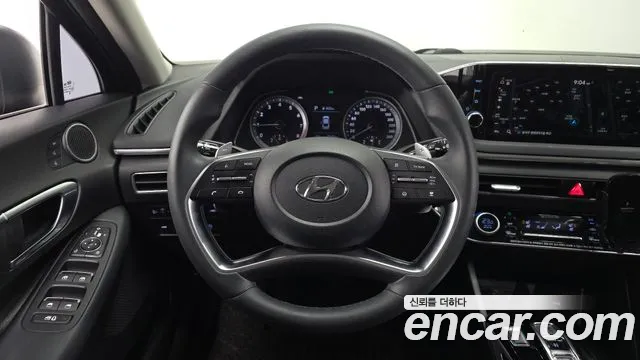 Hyundai Sonata 2020 — фото 13